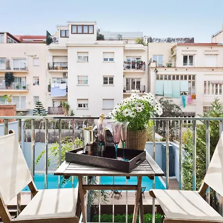 My Space Emirates - Executive Apartments With Private Balcony Barcelona Exterior foto