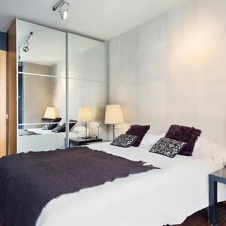 My Space Emirates - Executive Apartments With Private Balcony Barcelona Quarto foto