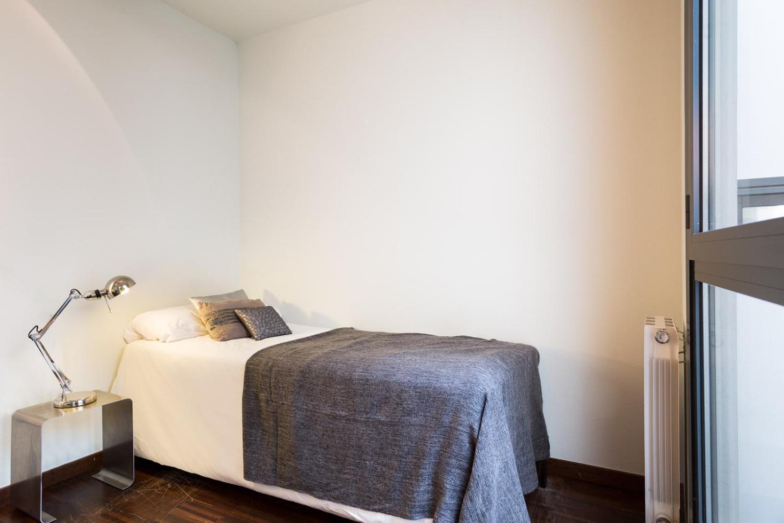 My Space Emirates - Executive With Private Balcony * Barcelona