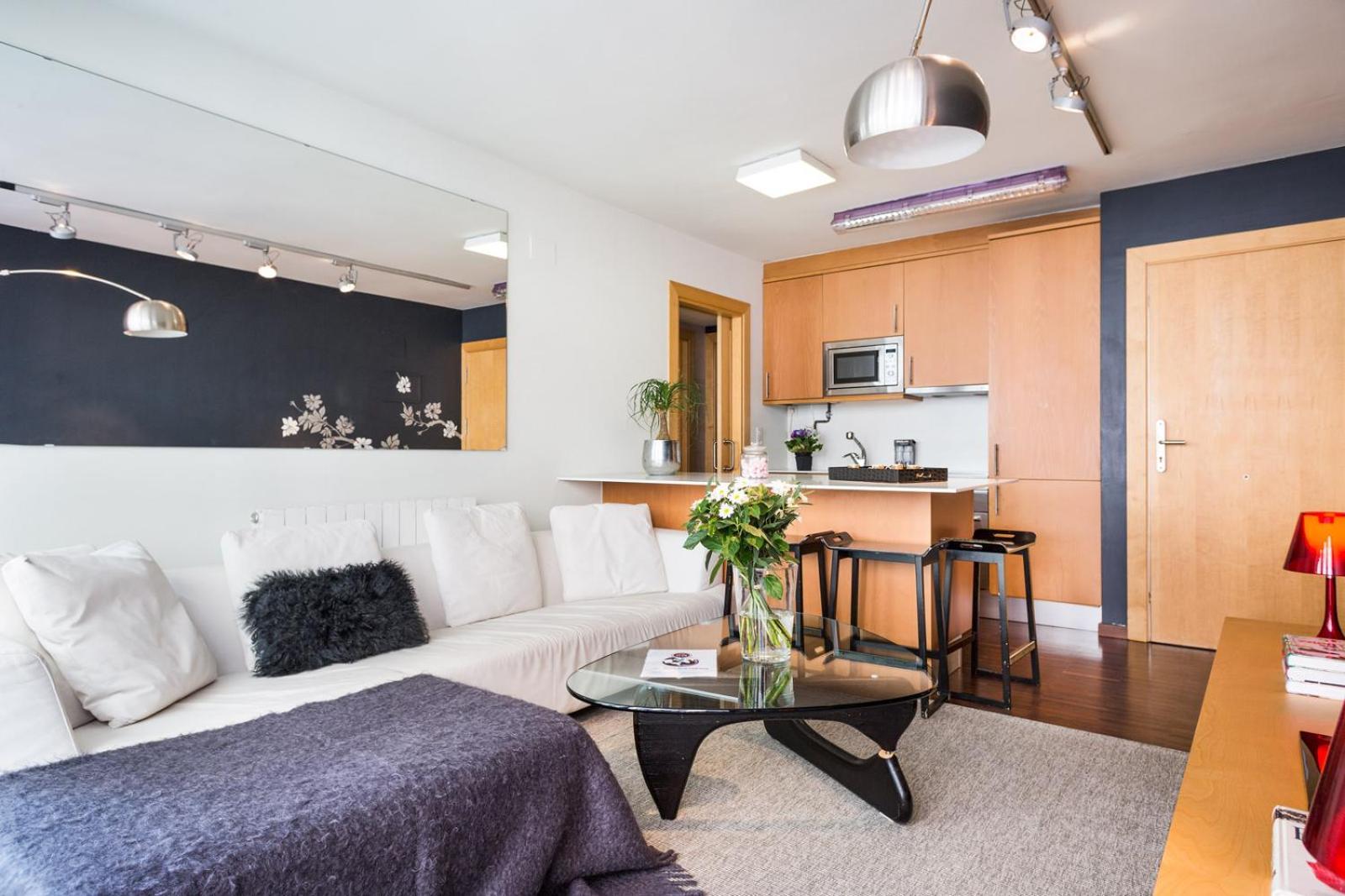 My Space Emirates - Executive With Private Balcony * Barcelona