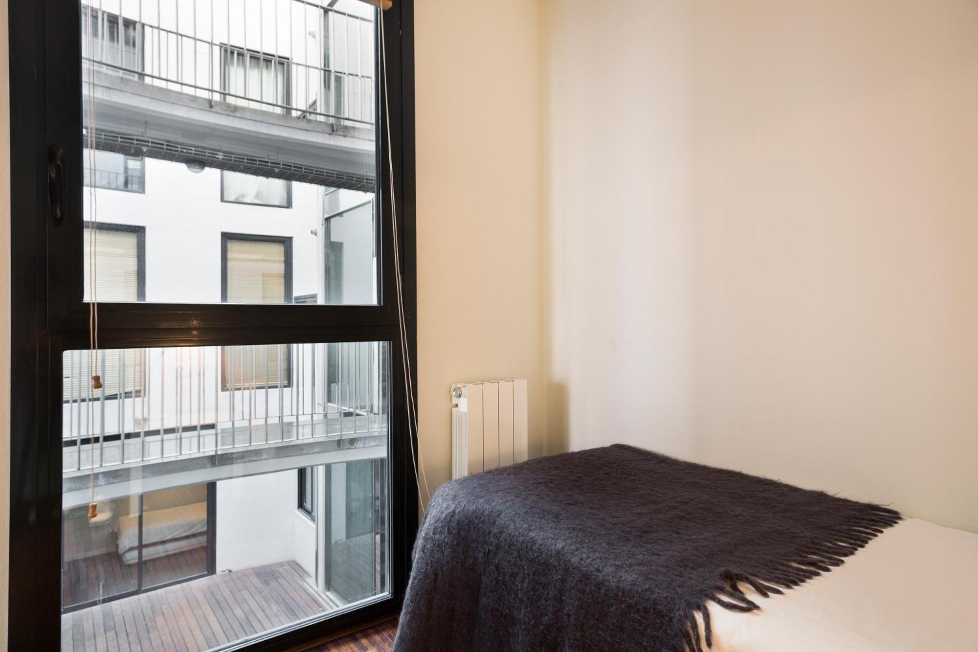 My Space Emirates - Executive With Private Balcony * Barcelona