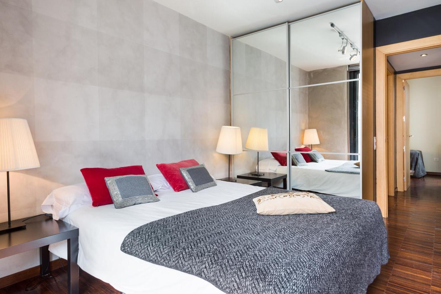 My Space Emirates - Executive With Private Balcony Apartament Barcelona